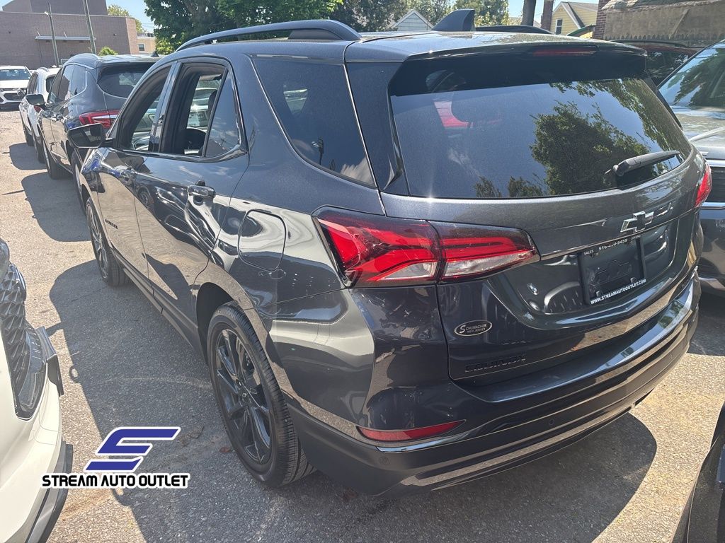 2022 Chevrolet Equinox RS photo 4