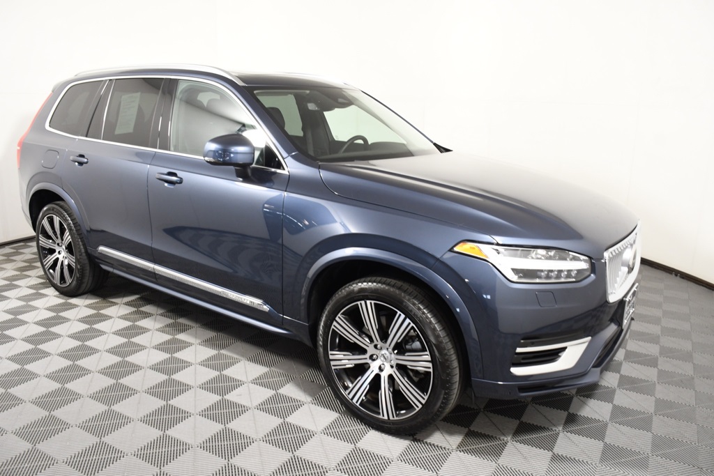 2023 Volvo XC90 Recharge T8 Core photo 7