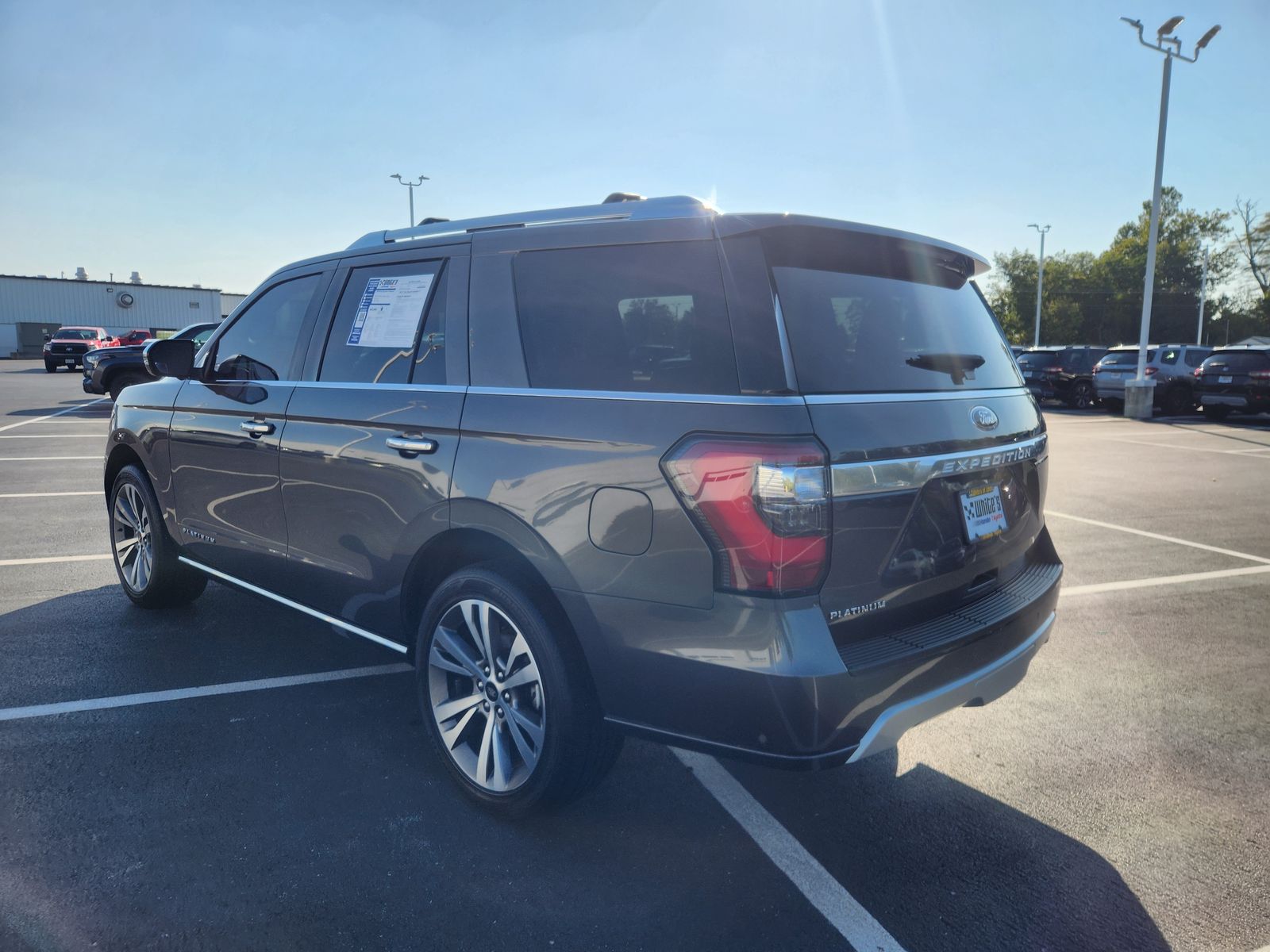 2020 Ford Expedition Platinum photo 2
