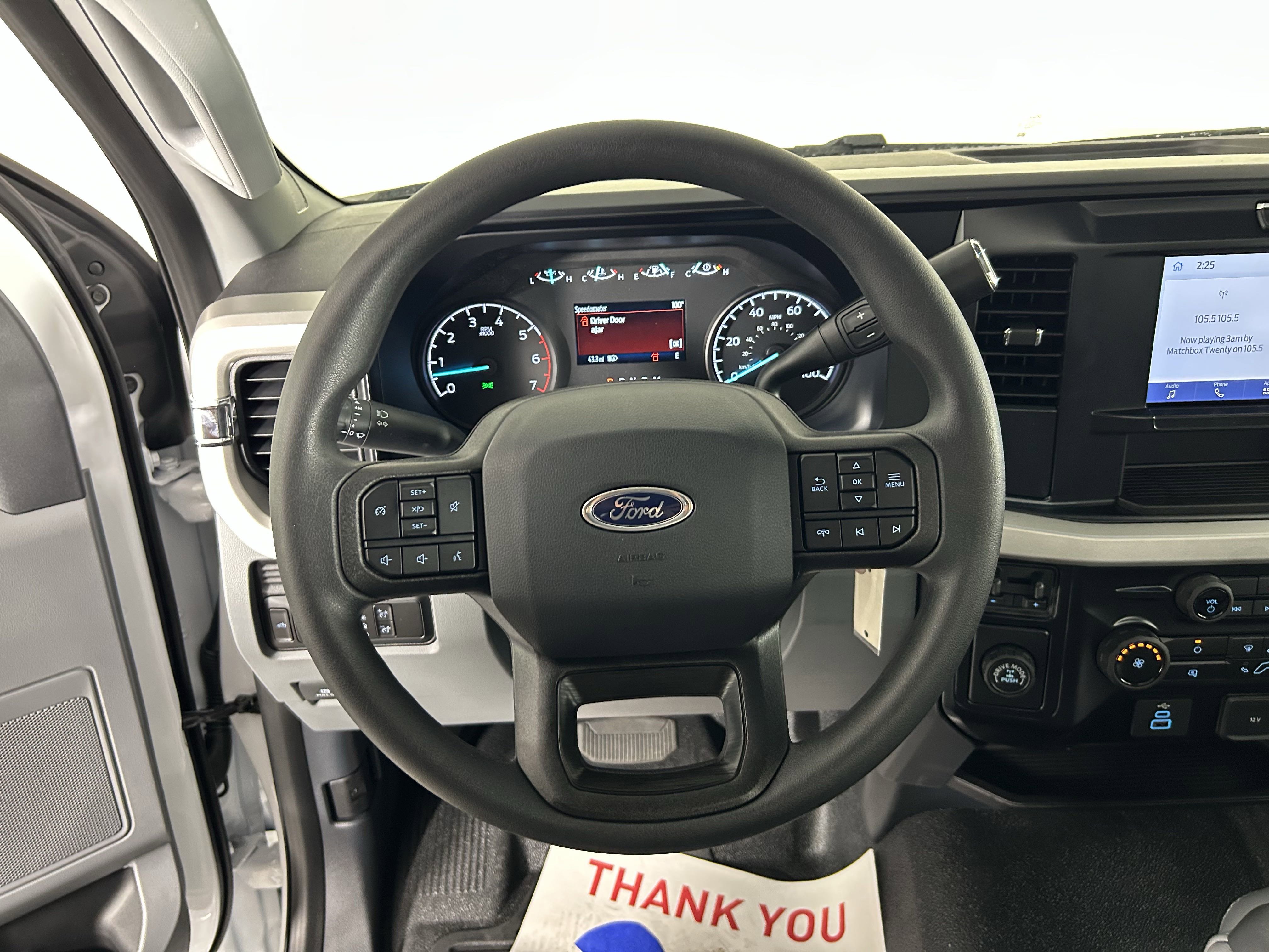 2025 Ford F-250 photo 3