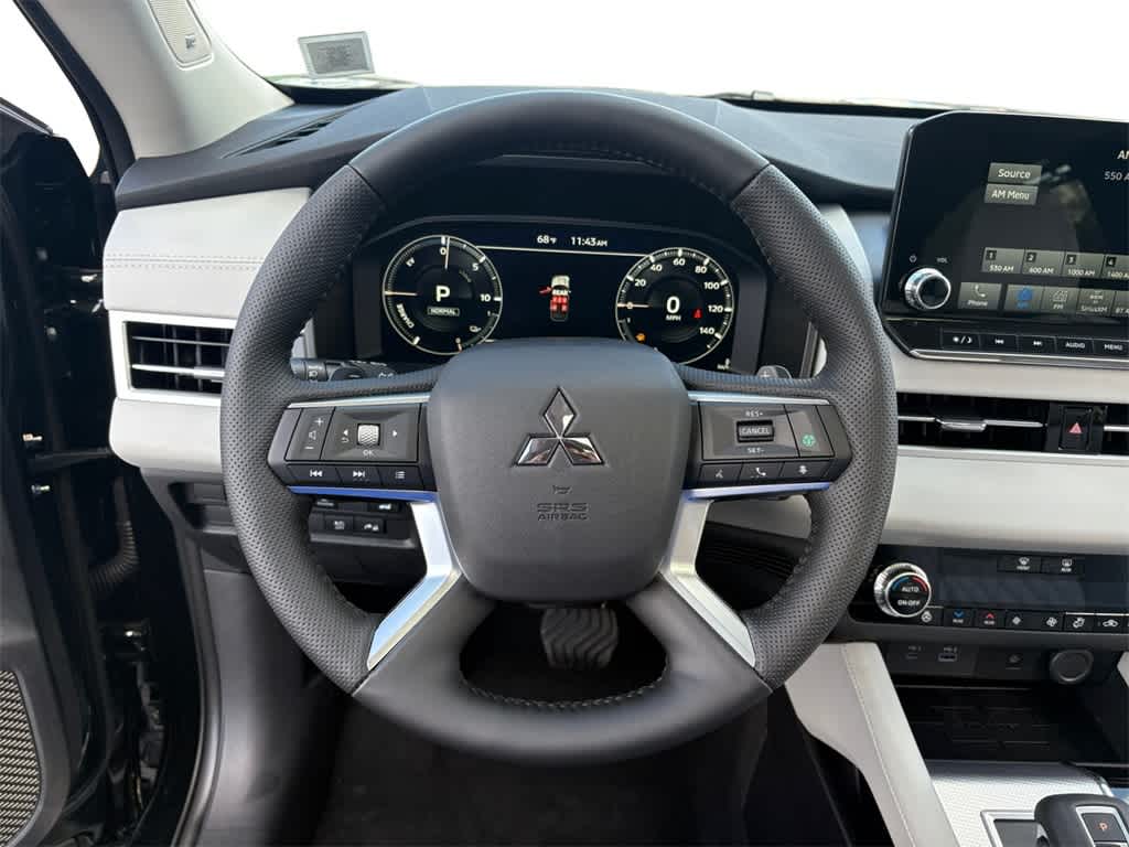 2025 Mitsubishi Outlander PHEV SEL Platinum photo 4