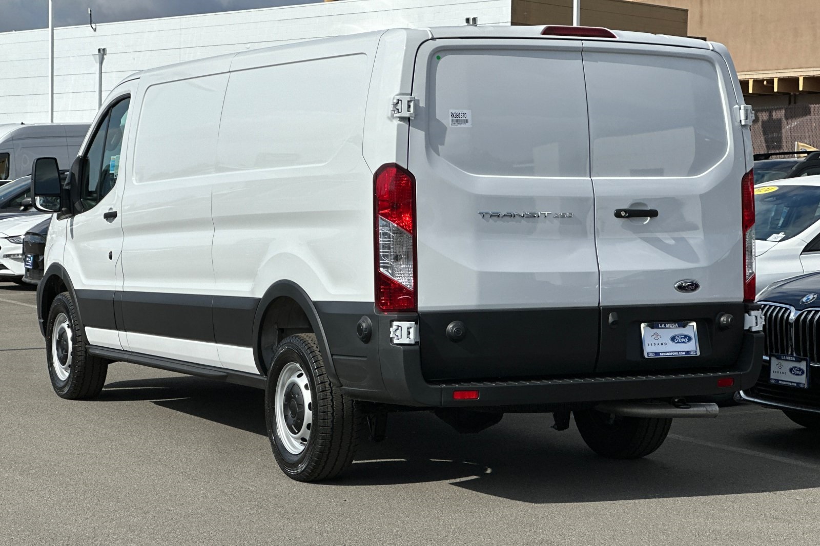 2024 Ford Transit photo 2