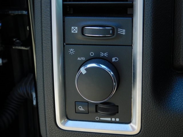 2024 Ram 1500 Classic Warlock photo 23