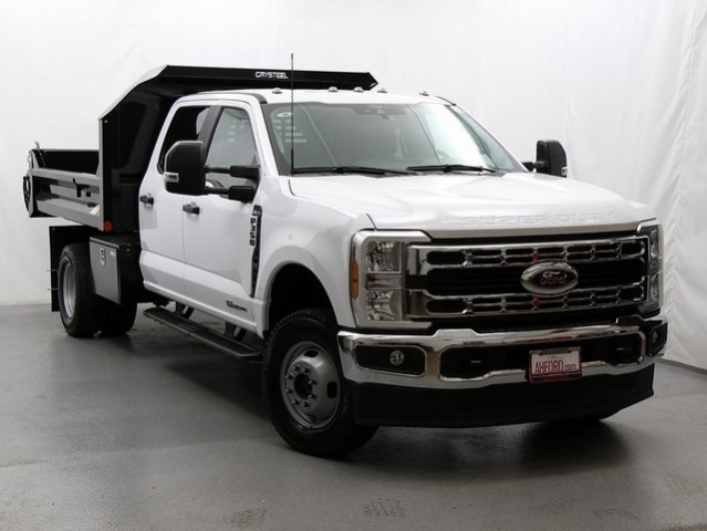 2024 Ford F-350 Super Duty Chassis Cab XL's photo