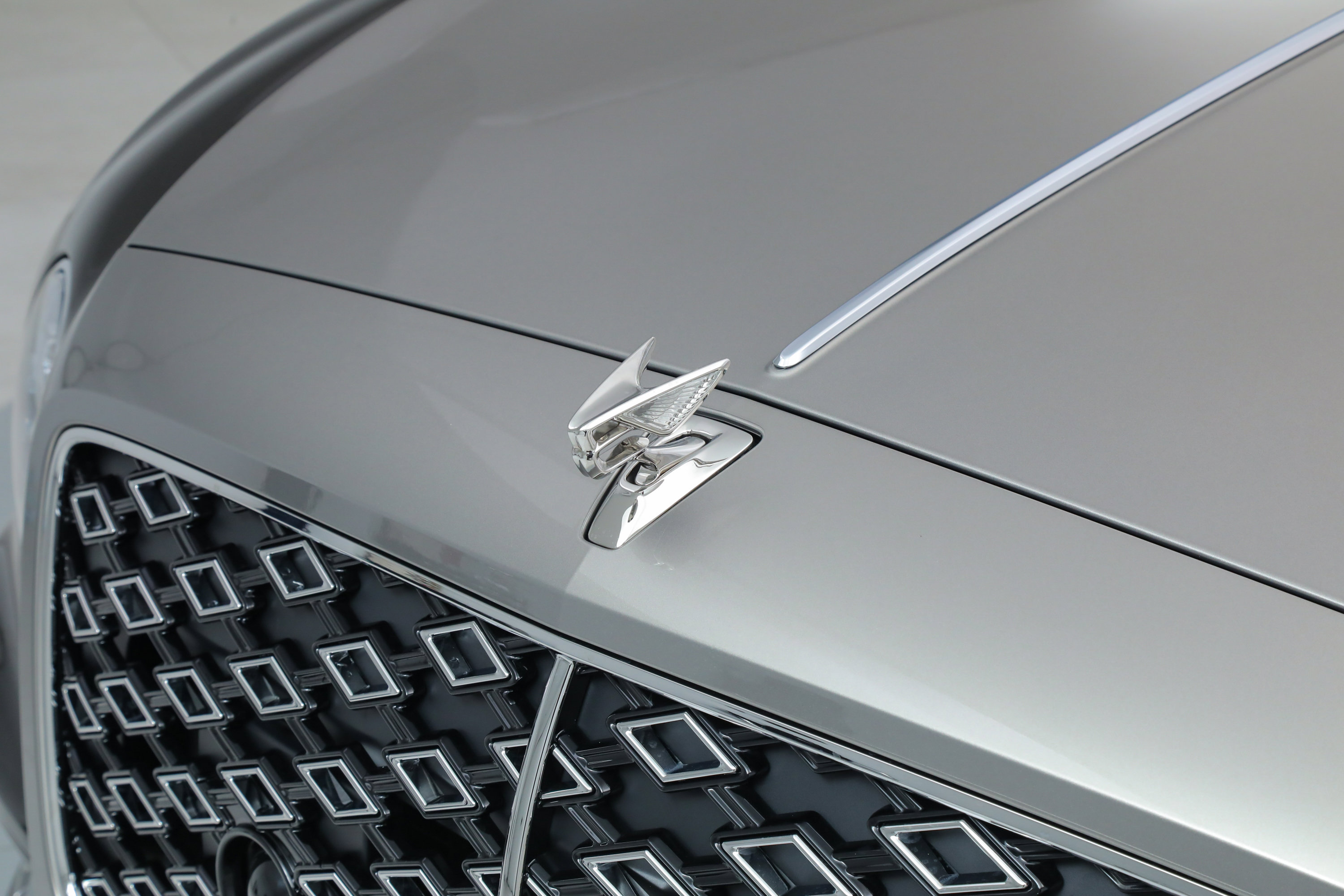 2025 Bentley Flying Spur Mulliner photo 11