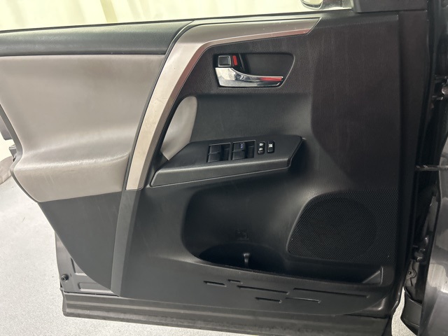 2018 Toyota RAV4 XLE photo 23