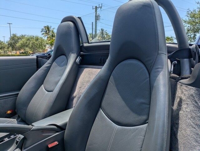 2005 Porsche Boxster Base photo 14