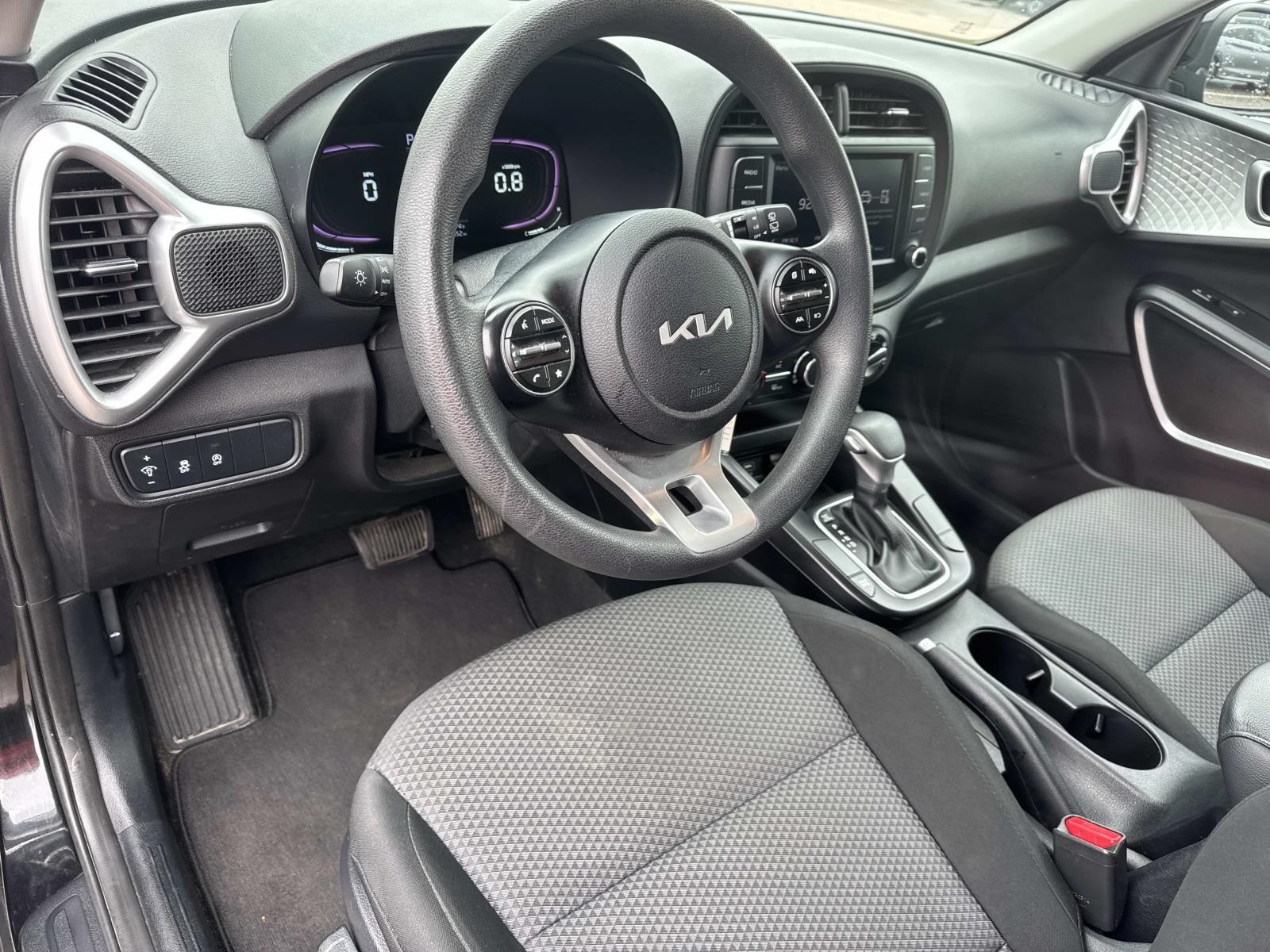 2023 Kia Soul LX photo 16