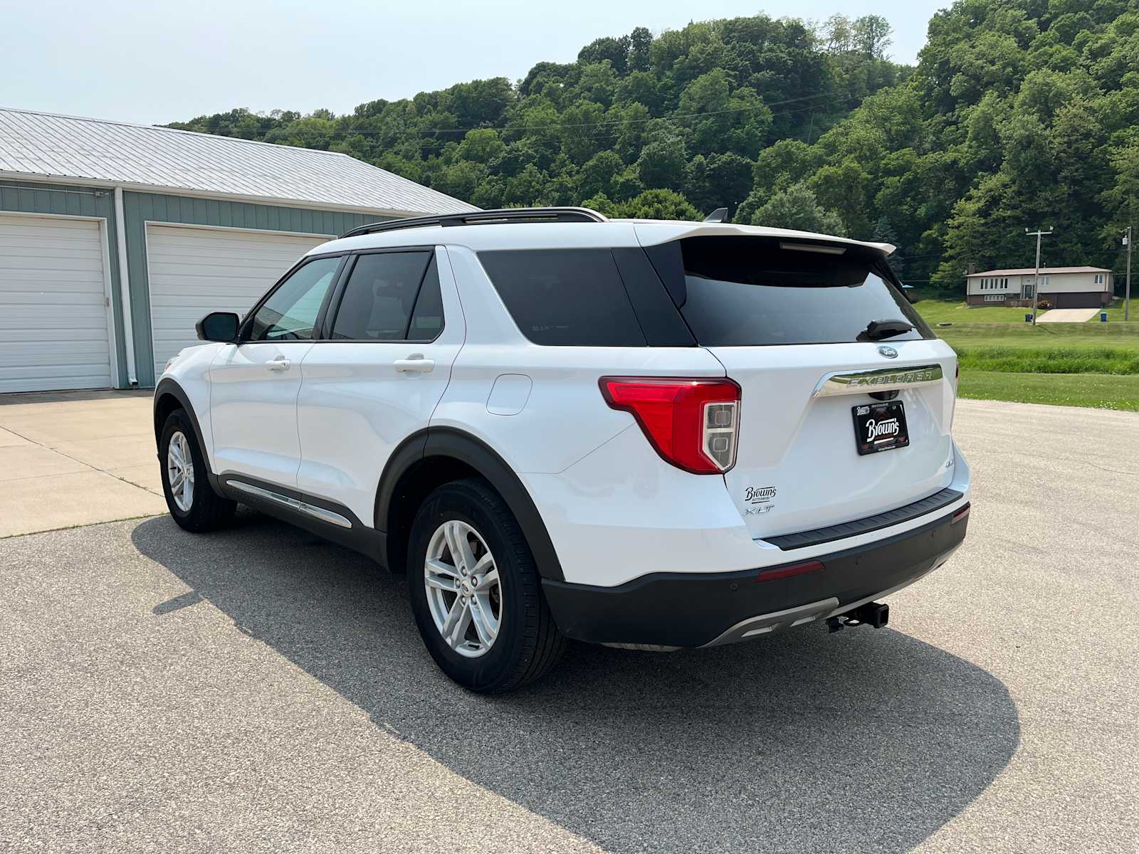 2021 Ford Explorer XLT photo 3