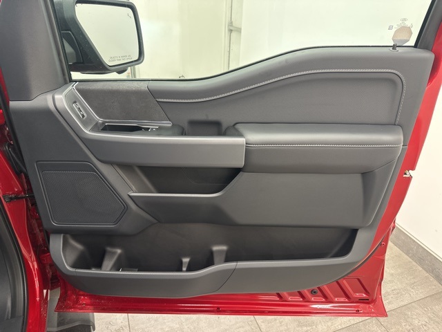 2025 Ford F-150 XLT photo 25