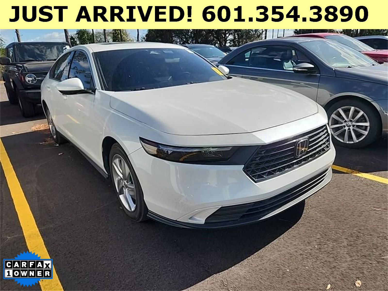 2023 Honda Accord EX's photo