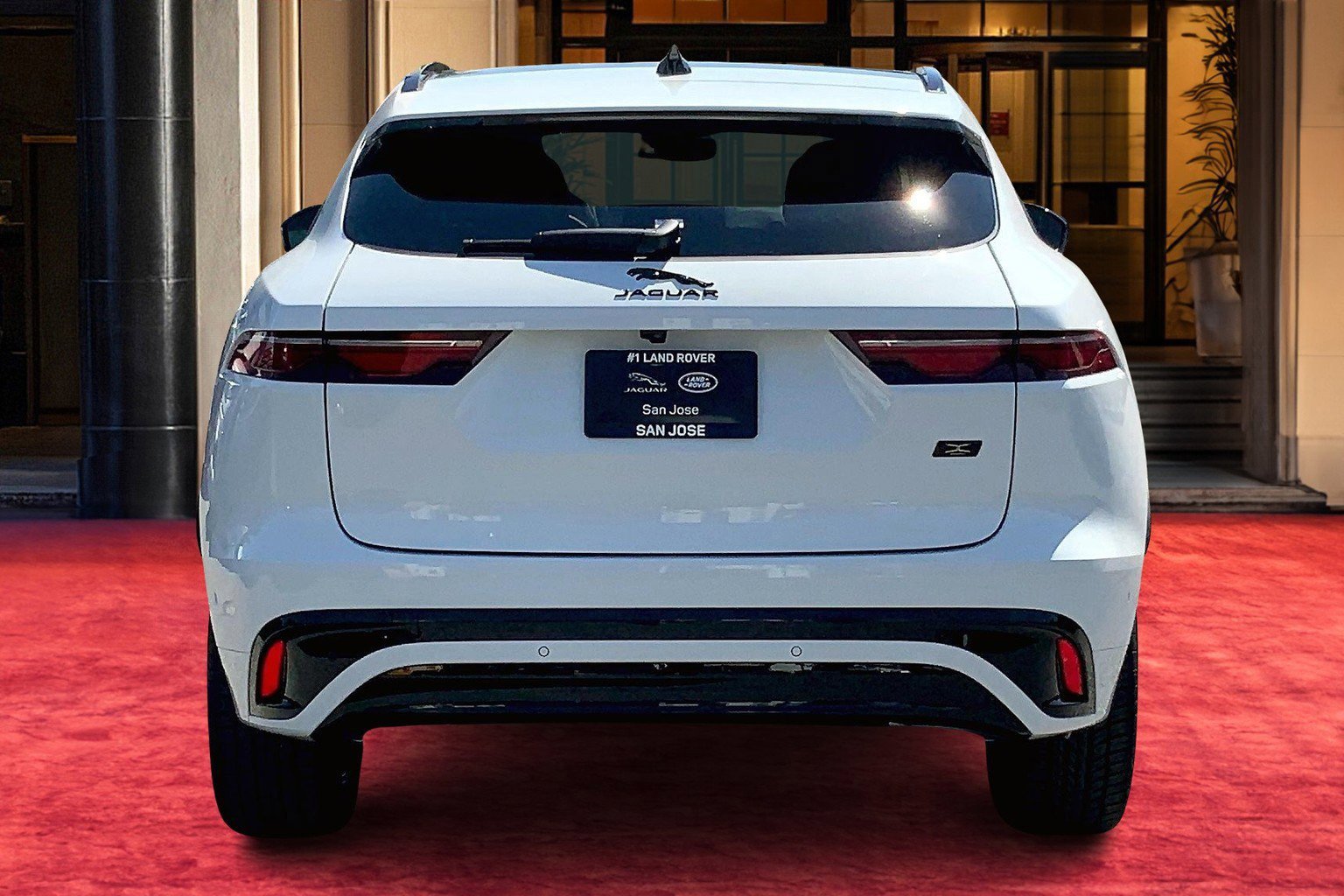 2026 Jaguar F-PACE P250 R-Dynamic S photo 4