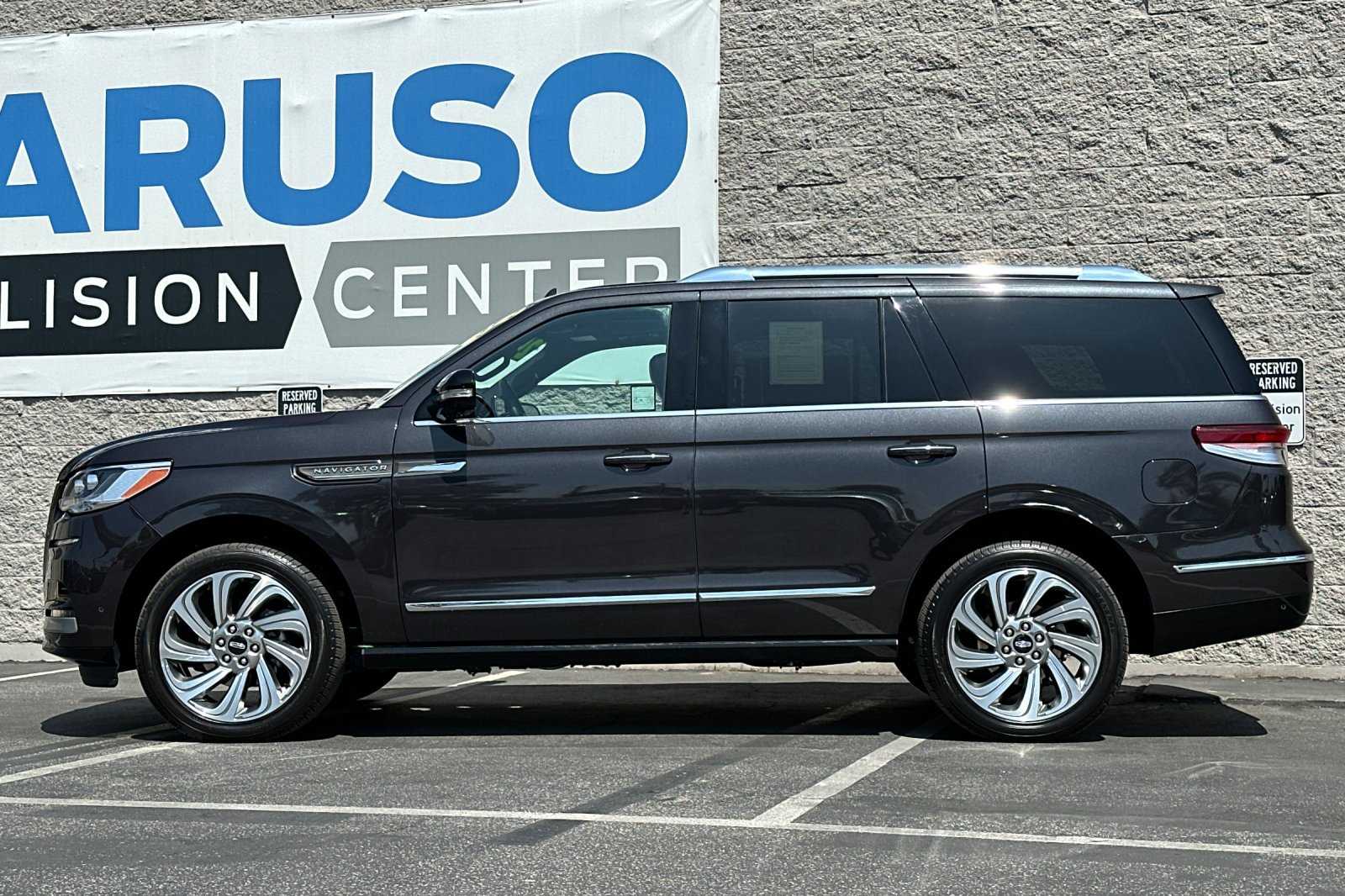 2024 Lincoln Navigator Reserve photo 4