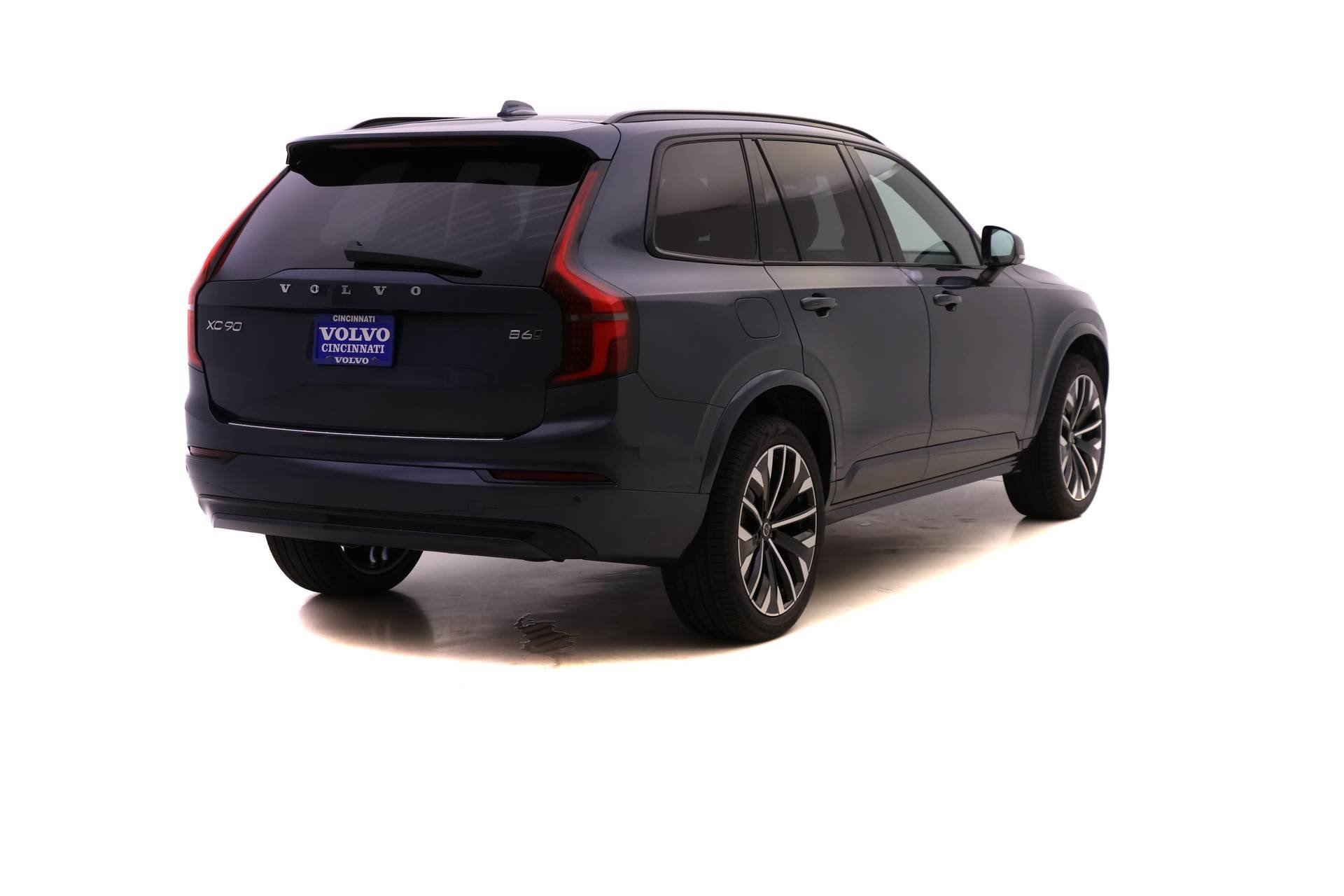 2026 Volvo XC90 photo 4