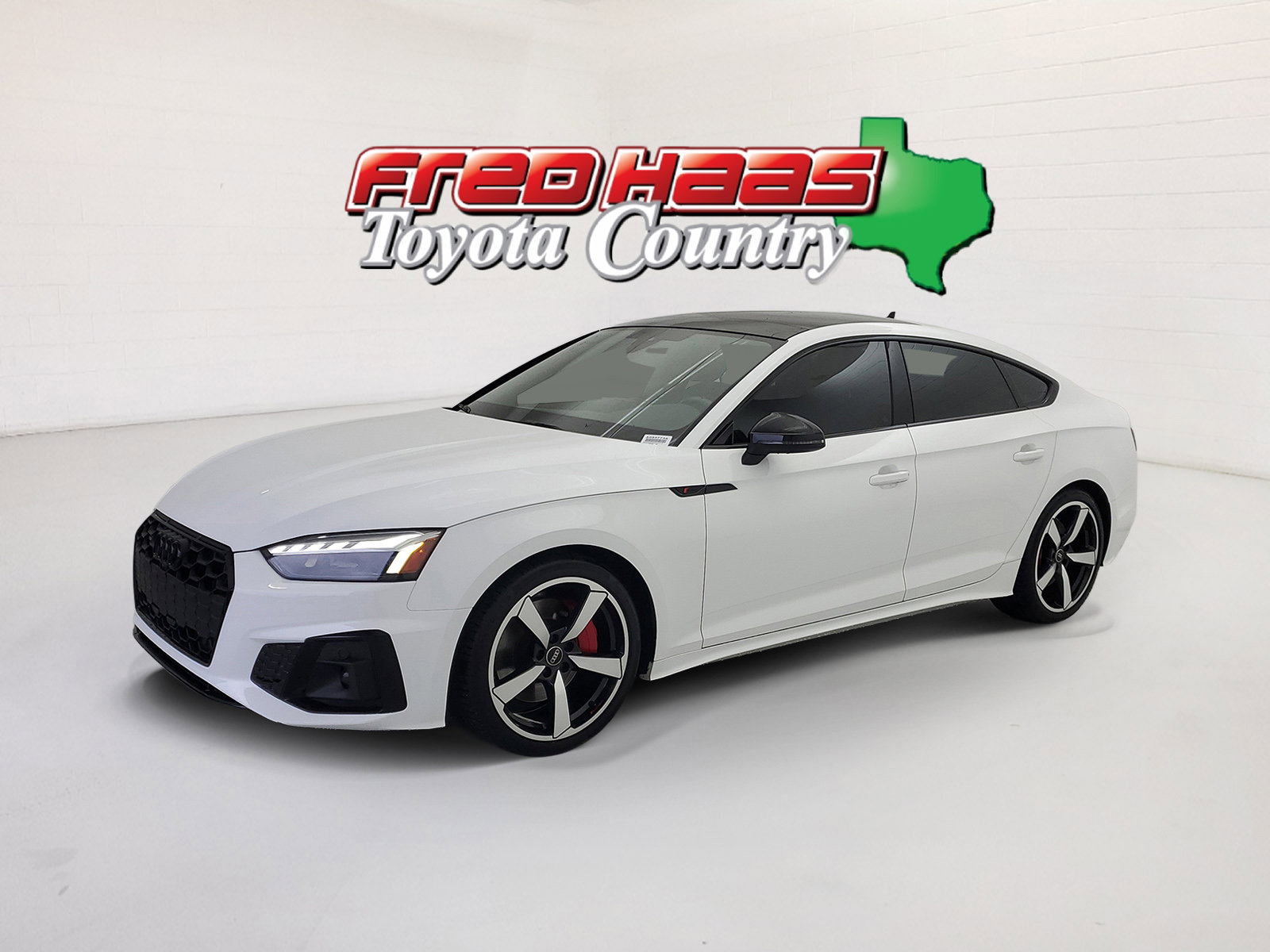 2022 Audi A5 Sportback Premium Plus's photo