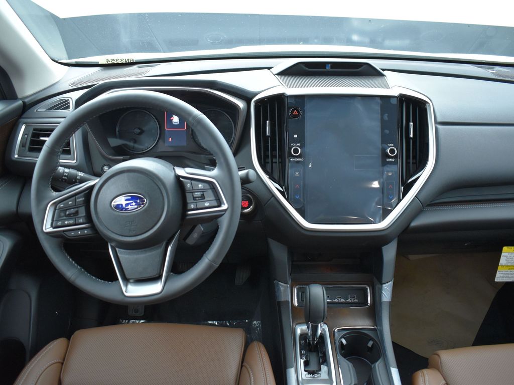 2025 Subaru Ascent Touring photo 11