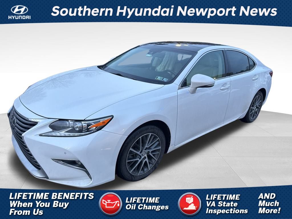 2017 Lexus ES 350's photo