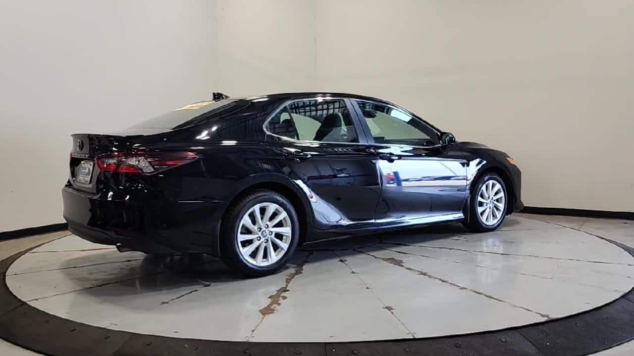 2023 Toyota Camry LE photo 2