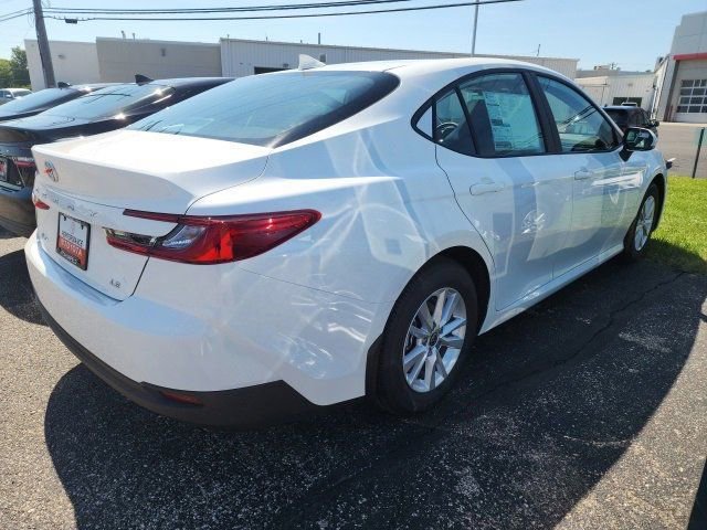 2025 Toyota Camry LE photo 6