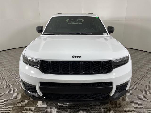 2025 Jeep Grand Cherokee Limited photo 5