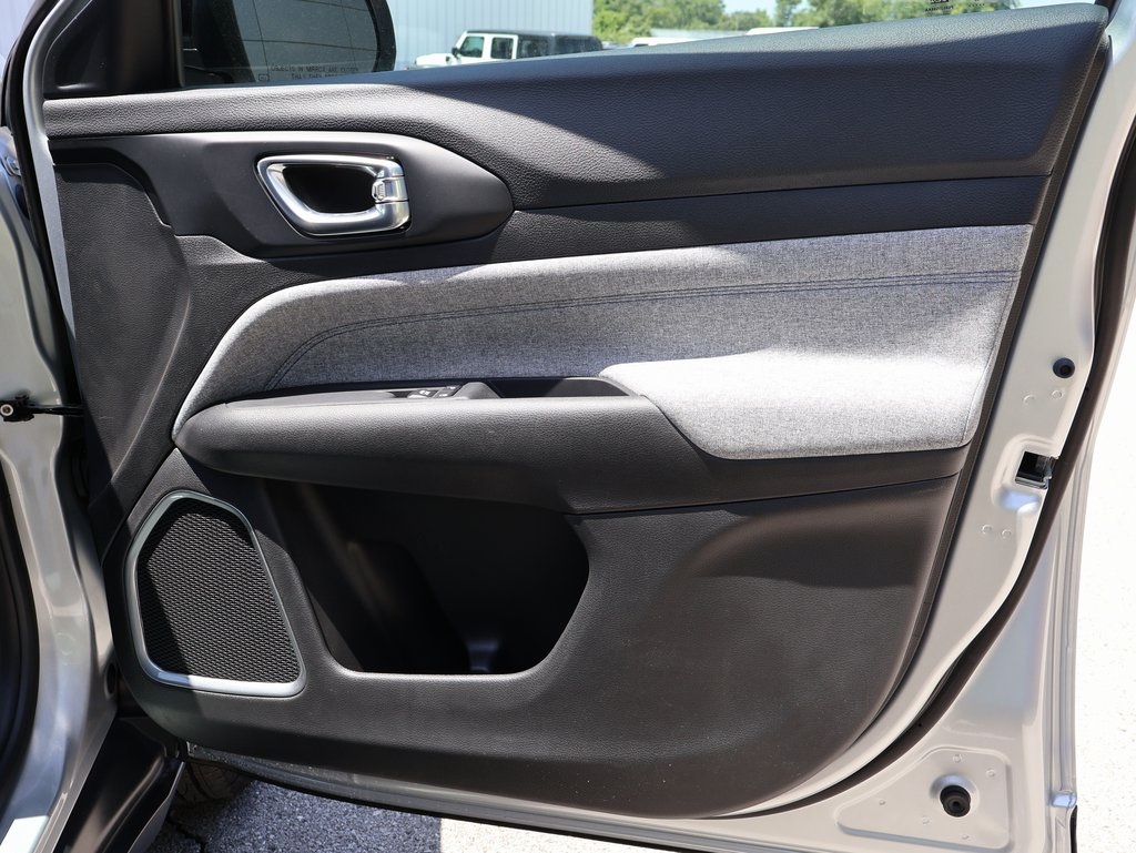 2025 Jeep Compass Latitude photo 8