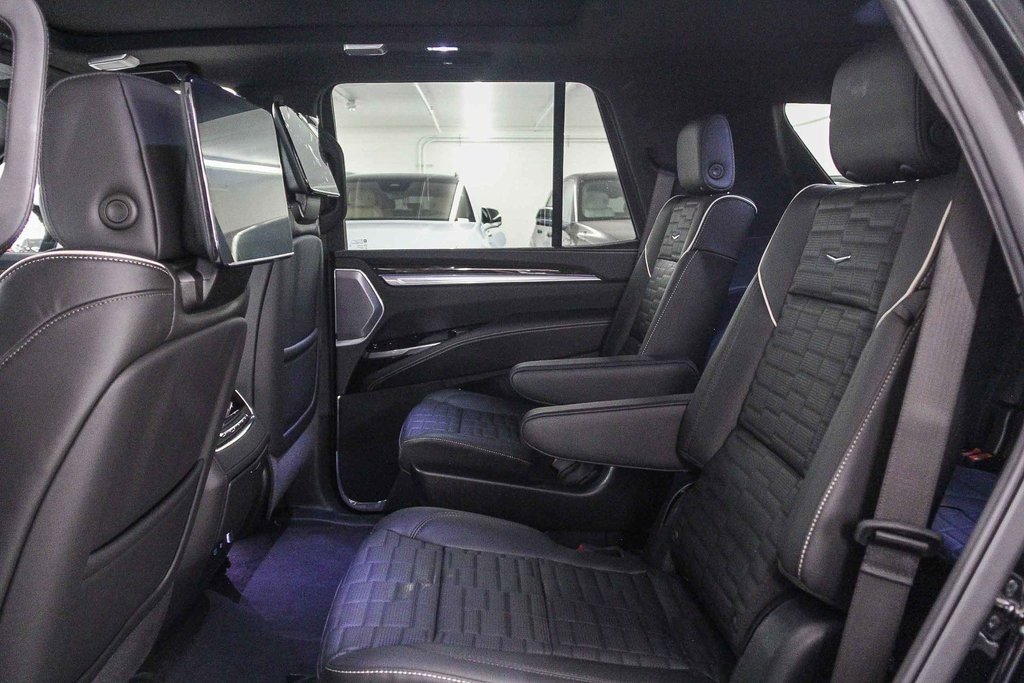 2026 Cadillac Escalade Platinum Sport photo 6