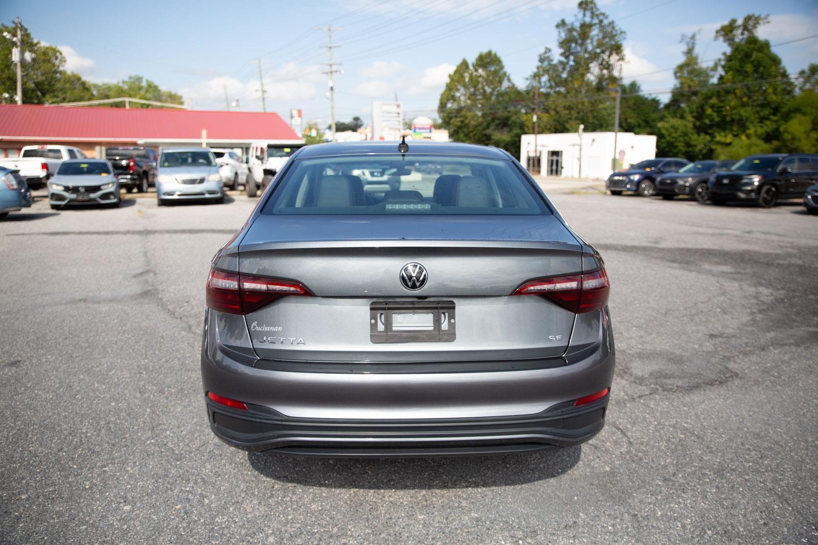 2024 Volkswagen Jetta SE photo 4