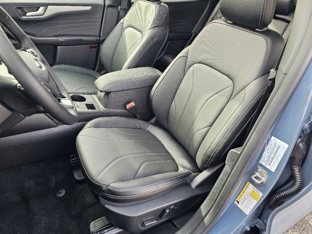 2025 Ford Escape Plug-In Hybrid photo 23