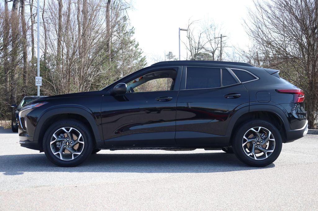 Used 2024 Chevrolet Trax LT with VIN KL77LHE20RC166669 for sale in West Columbia, SC