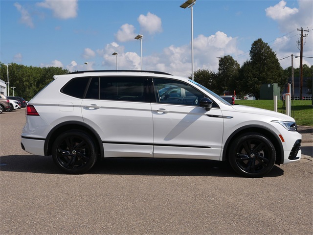 2023 Volkswagen Tiguan SE R-Line Black photo 7