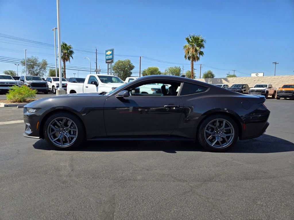 2024 Ford Mustang EcoBoost photo 3