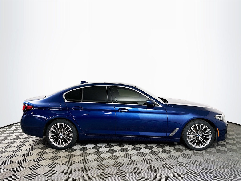 Used 2023 Blue Metallic BMW 540i xDrive image 4