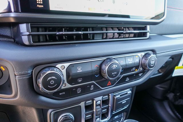 2025 Jeep Gladiator Rubicon photo 20