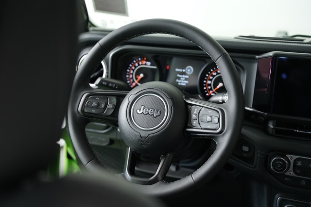 2025 Jeep Gladiator Sport photo 6