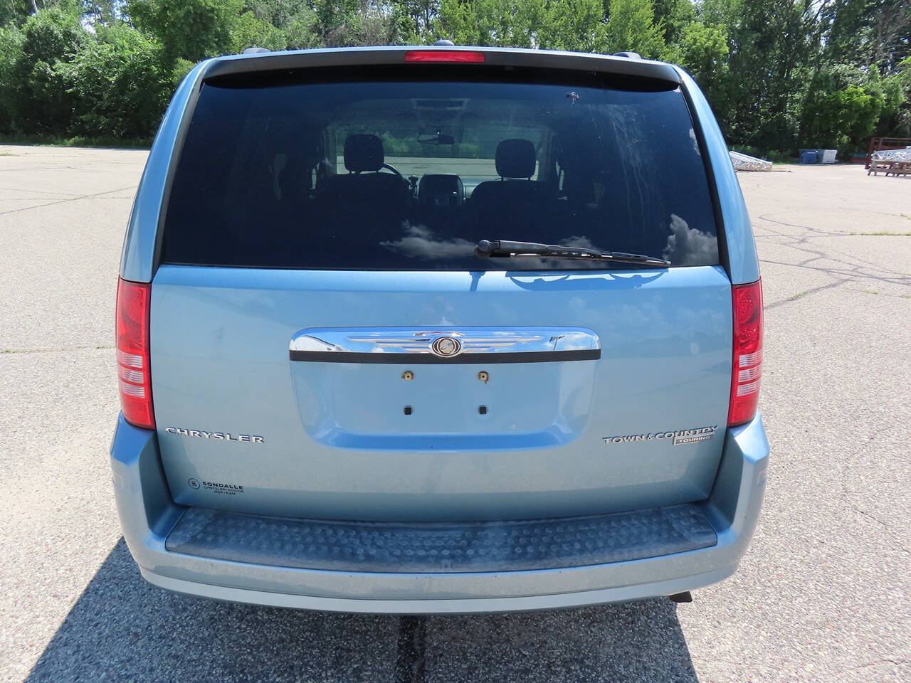2009 Chrysler Town & Country Touring photo 5