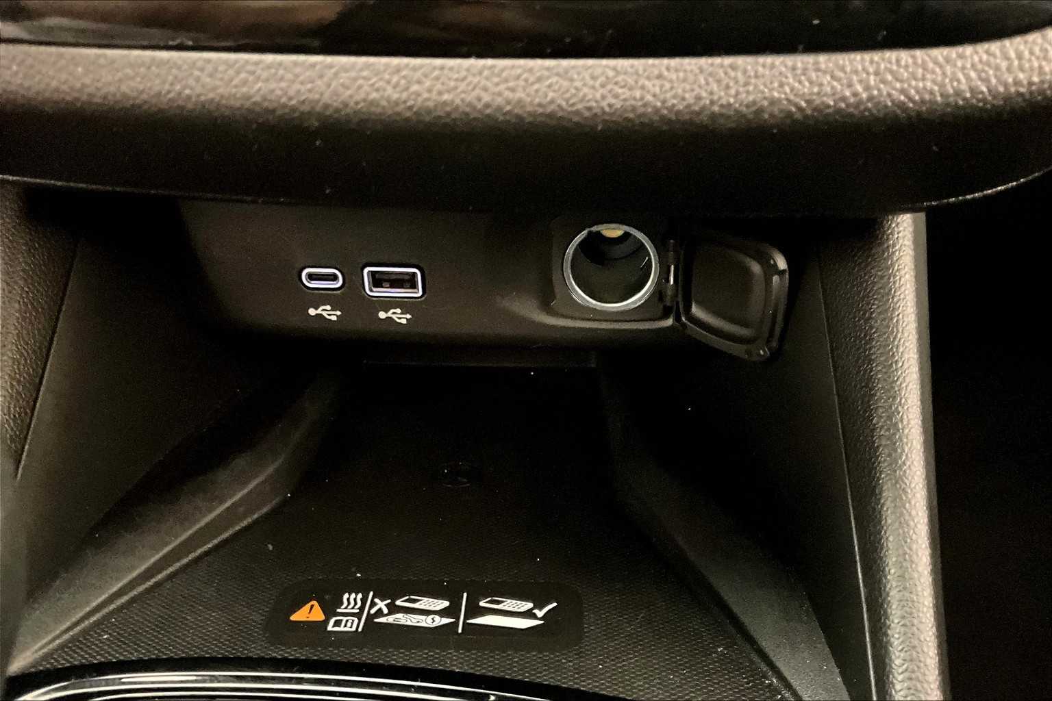 2024 Buick Envista ST photo 29