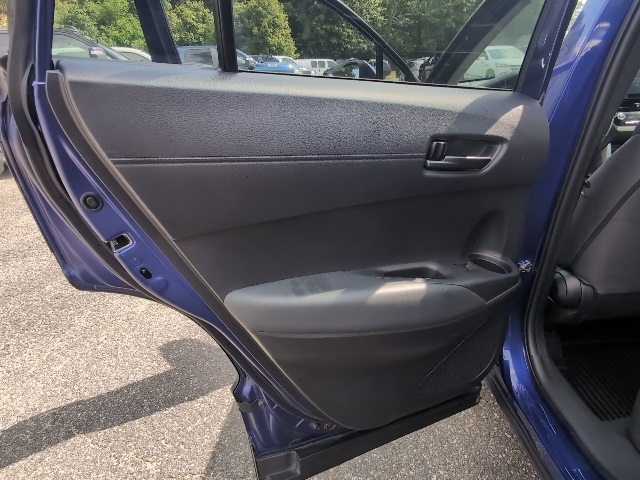 2022 Toyota Corolla Cross LE photo 30