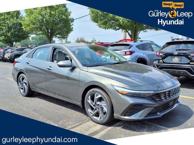 2025 Hyundai Elantra Limited's photo