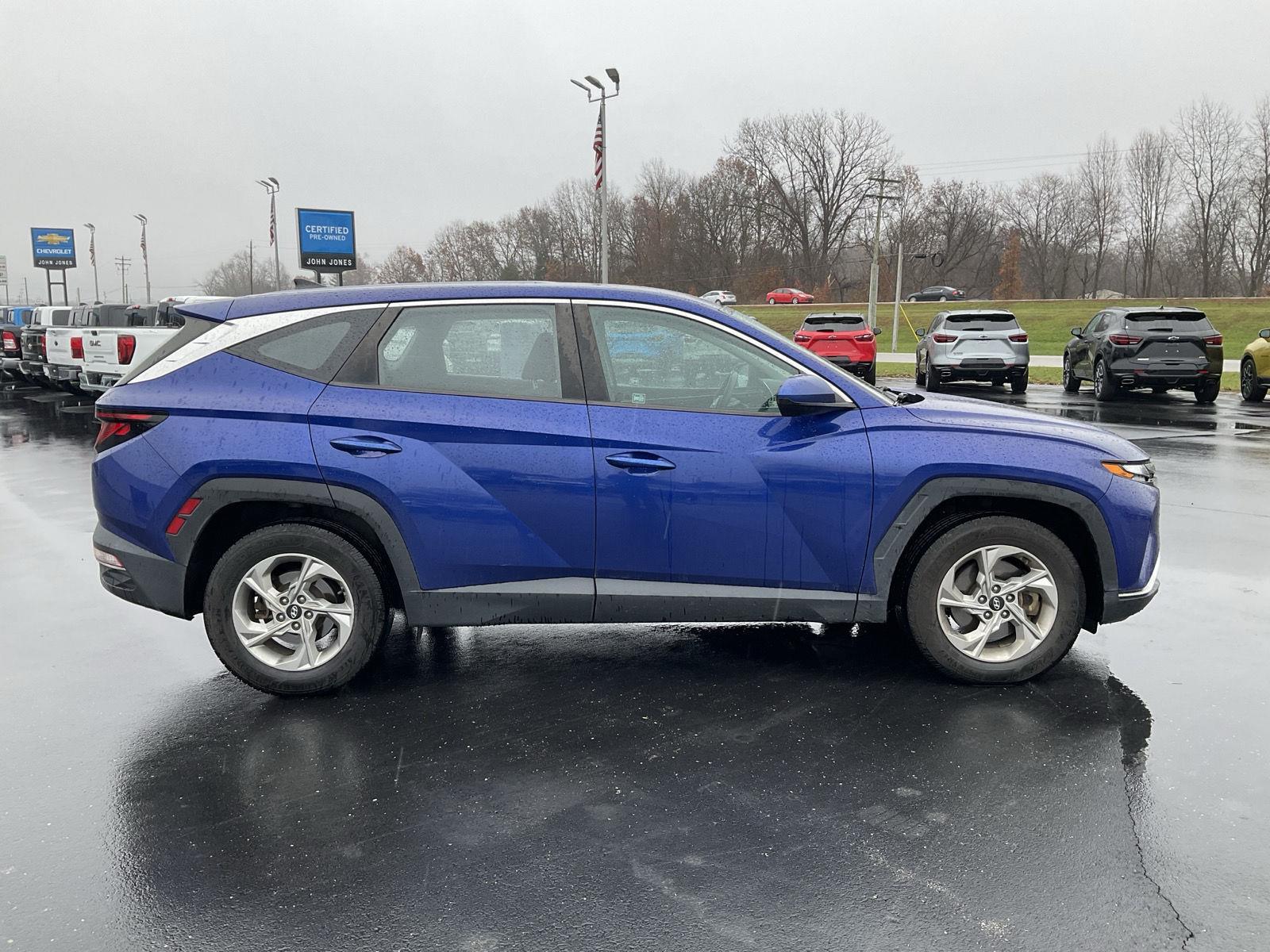 2022 Hyundai Tucson SE photo 3