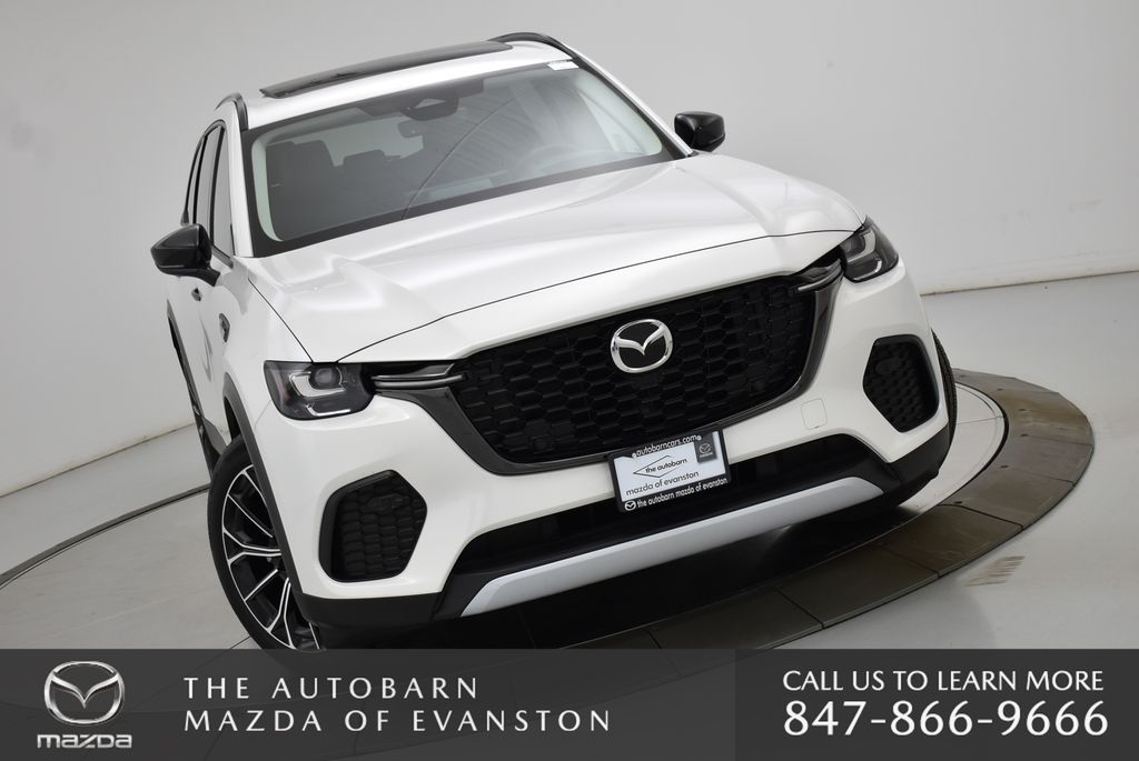 2025 Mazda CX-70 Premium photo 2