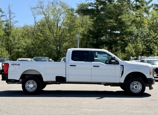 2025 Ford F-350 XL photo 3