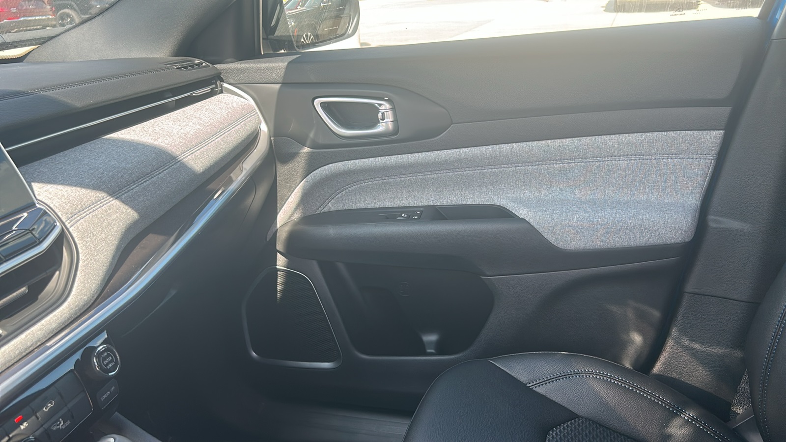 2025 Jeep Compass Latitude photo 20