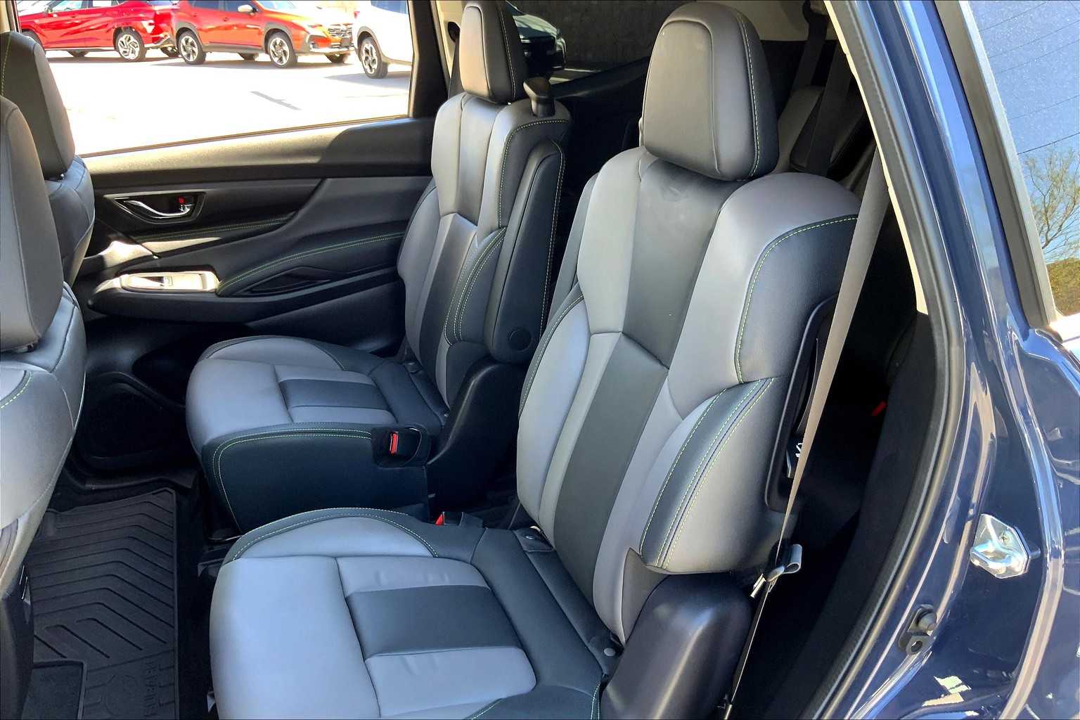 2025 Subaru Ascent Onyx Edition photo 19