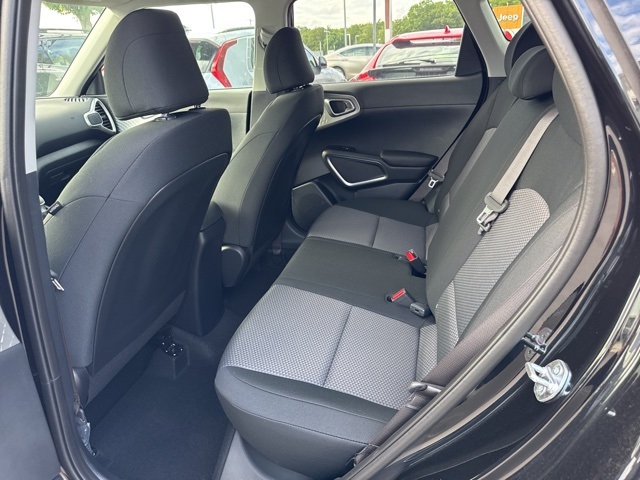 2025 Kia Soul LX photo 2