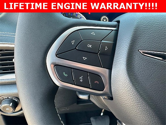 2026 Chrysler Pacifica photo 18