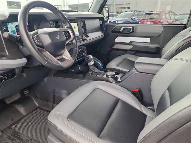 2023 Ford Bronco Black Diamond photo 7