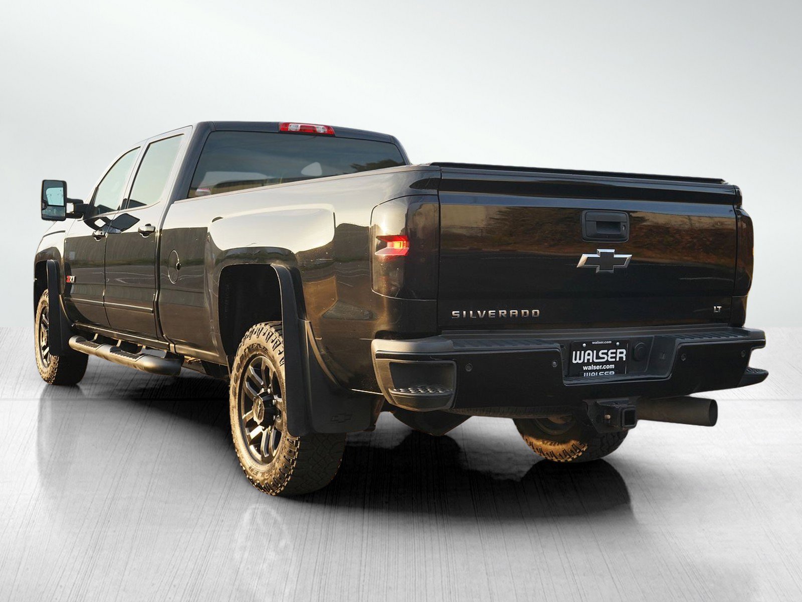 2019 Chevrolet Silverado 2500HD LT photo 2
