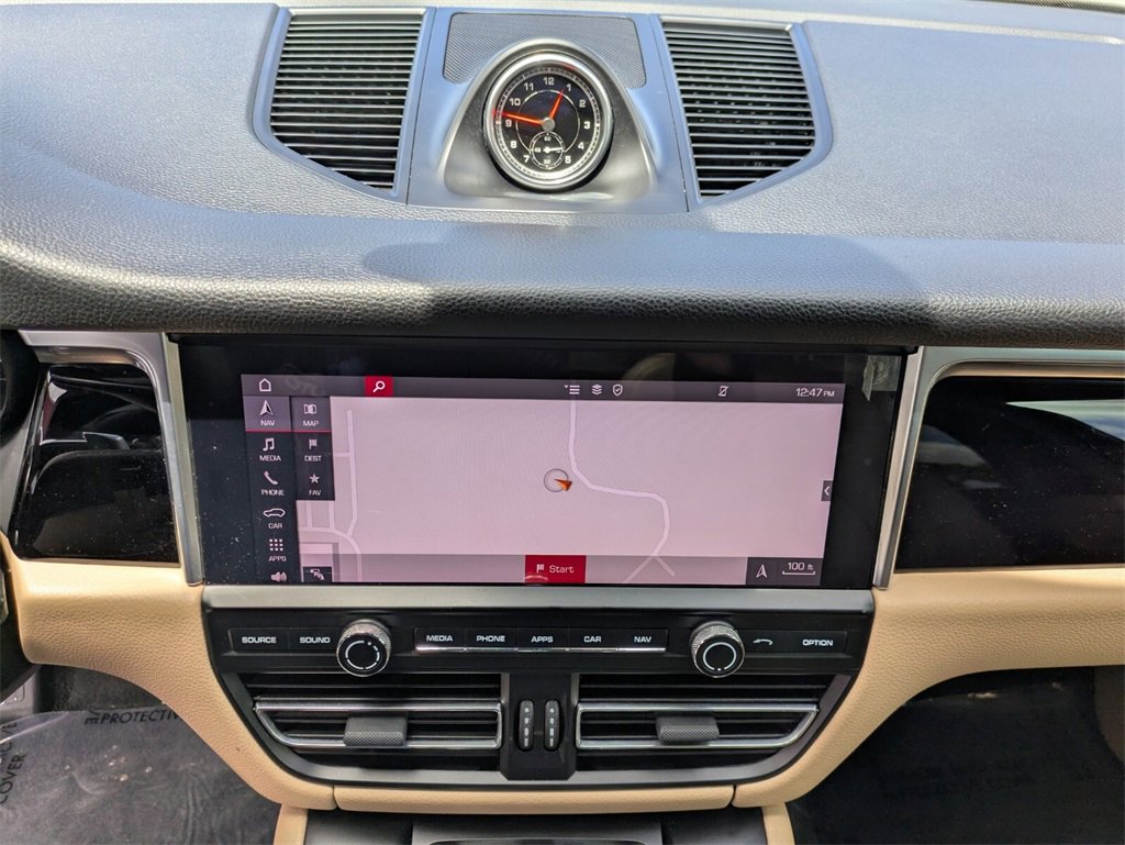 2020 Porsche Macan Base photo 22