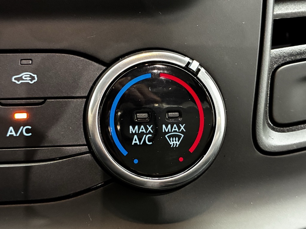 2025 Ford Transit Cargo Van photo 3