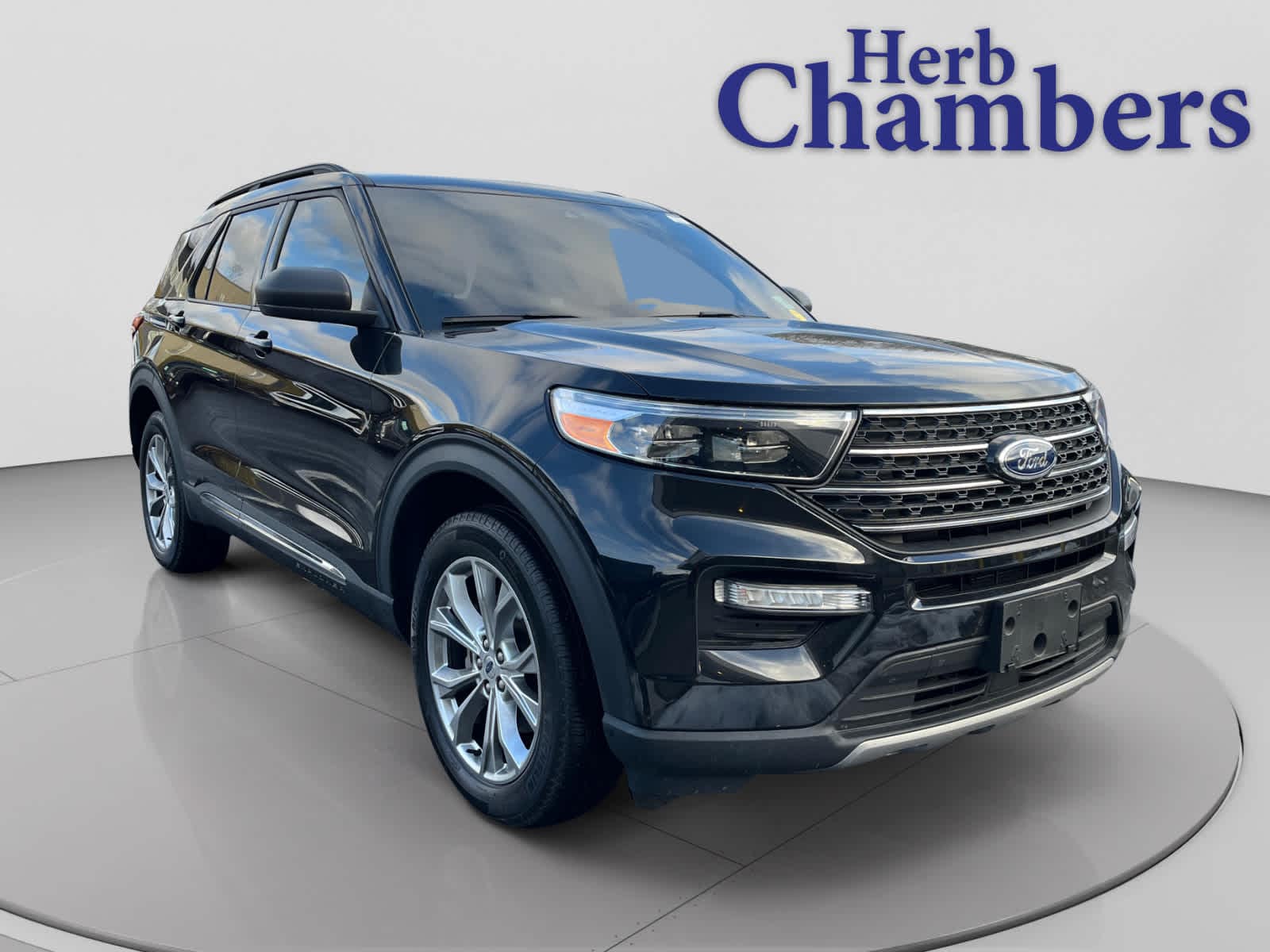 2024 Ford Explorer XLT's photo